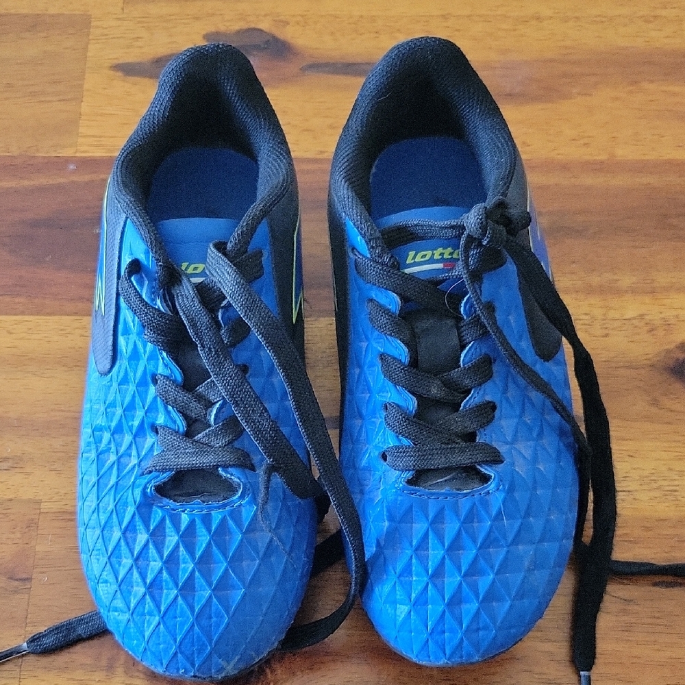 OTTO Blue and Black Sneakers with Textured Design